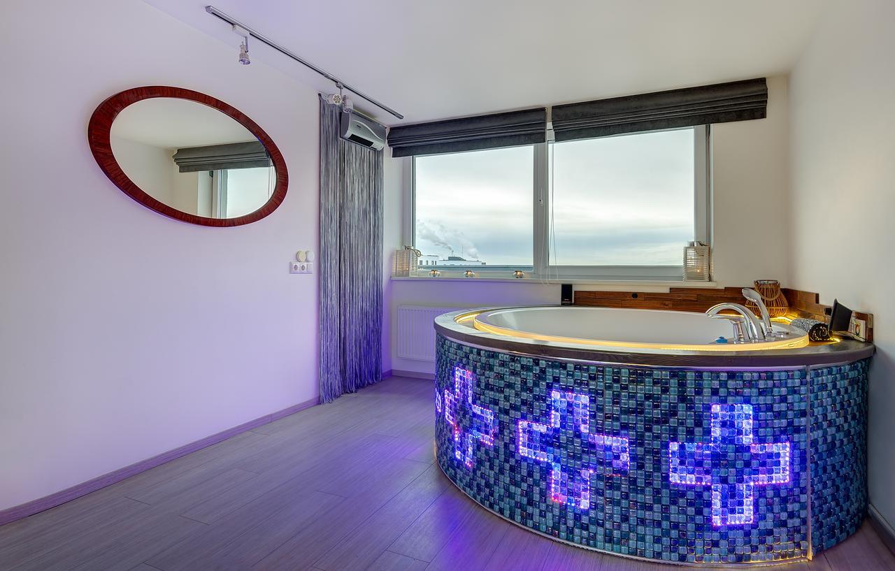 June Street Spa Apartments VNO Dış mekan fotoğraf